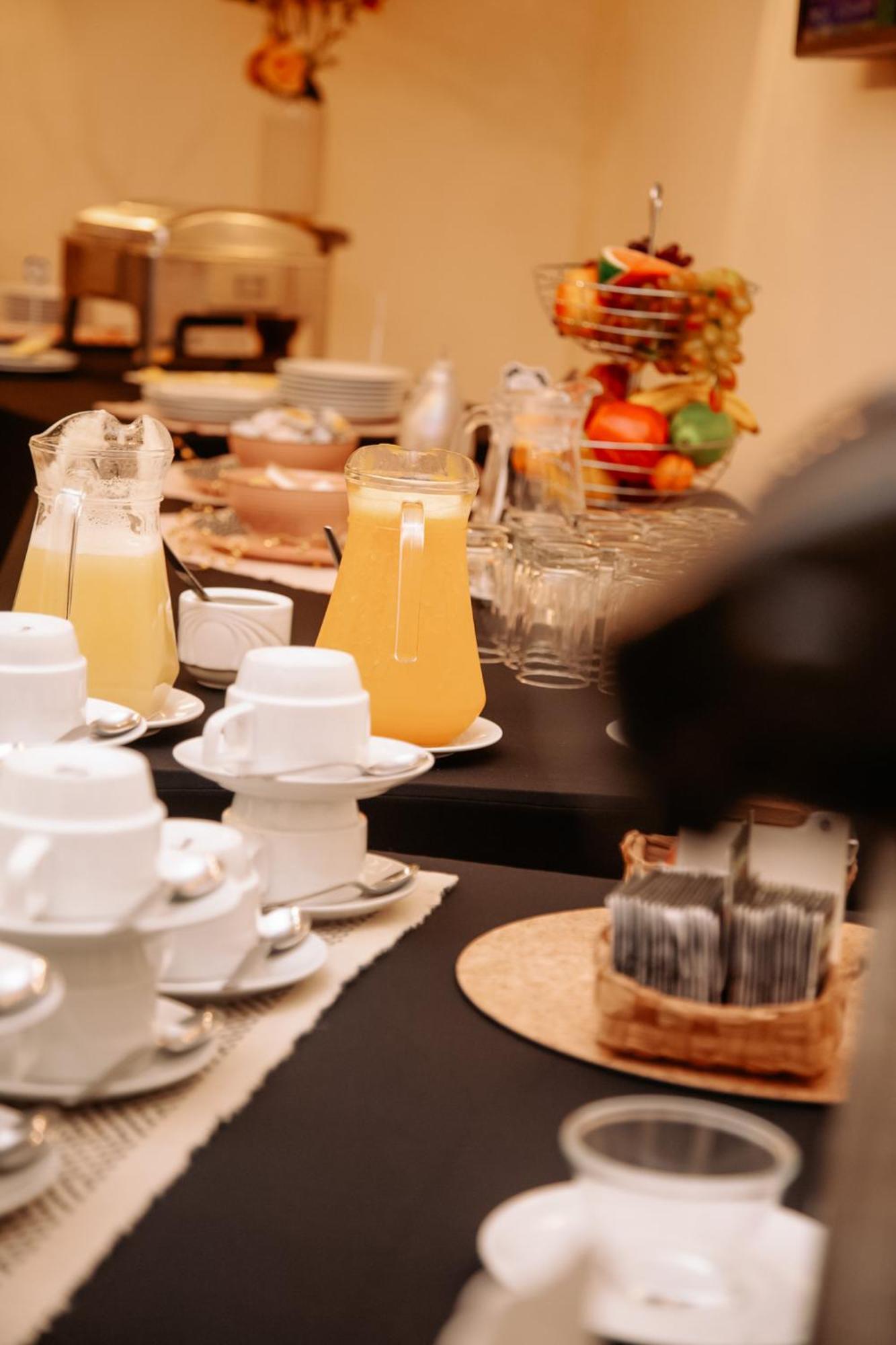 Hotel Carrera Lima Zewnętrze zdjęcie