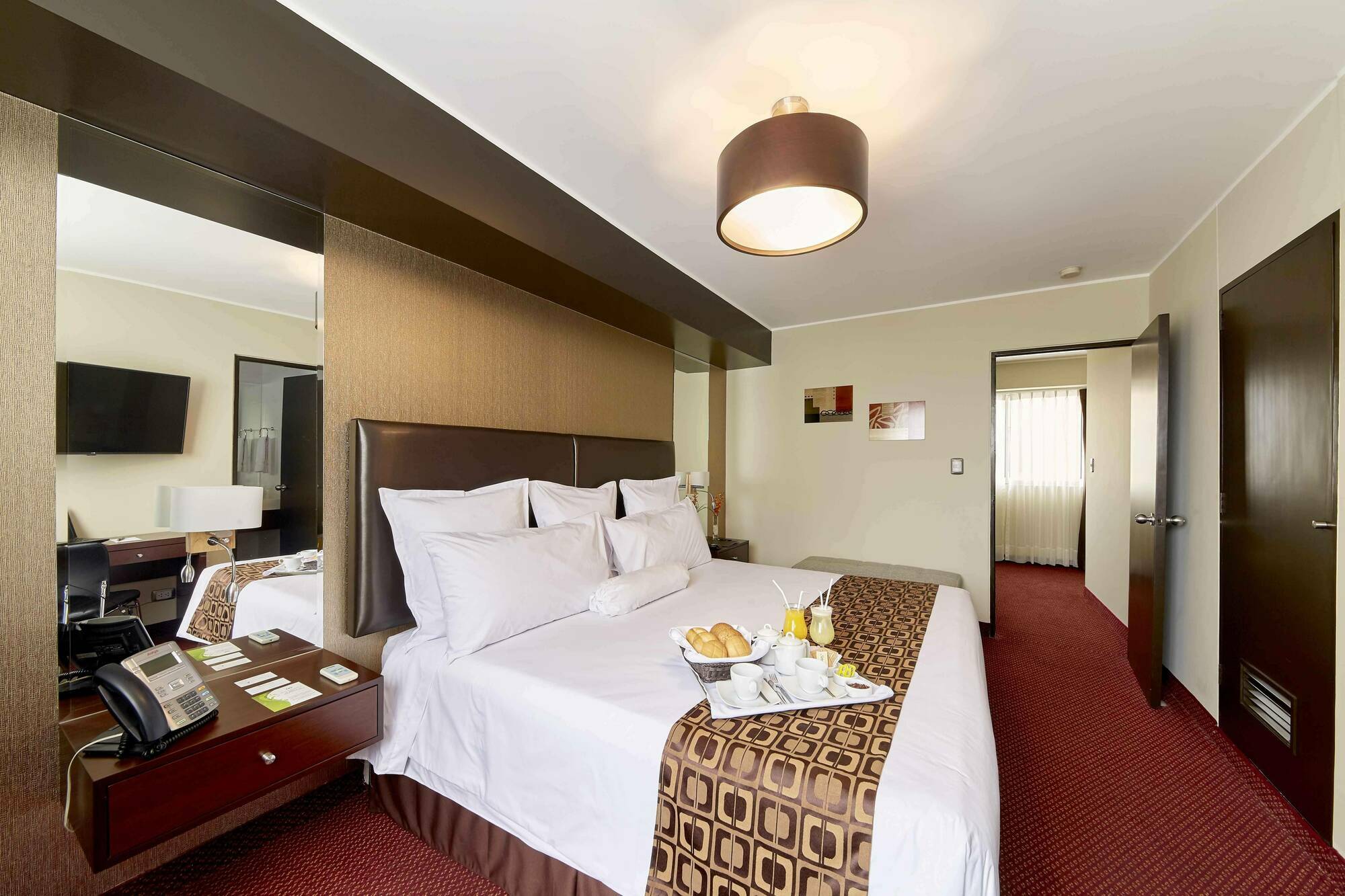 Hotel Carrera Lima Zewnętrze zdjęcie